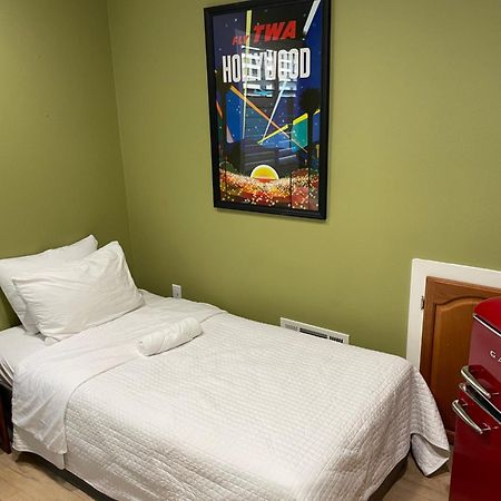 Private Room In La With Free Wifi And Tv With Shared Kitchen Los Ángeles Exterior foto