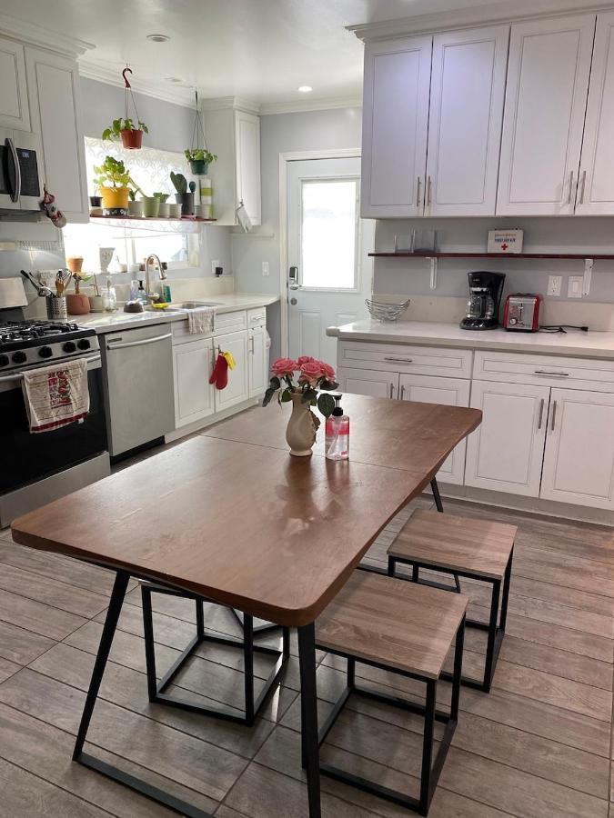 Private Room In La With Free Wifi And Tv With Shared Kitchen Los Ángeles Exterior foto