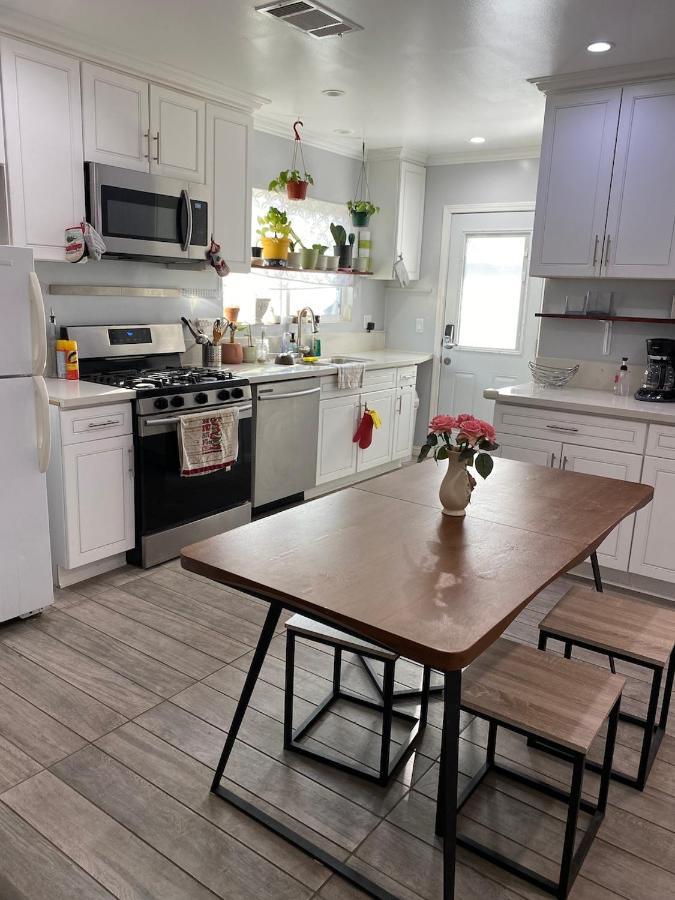 Private Room In La With Free Wifi And Tv With Shared Kitchen Los Ángeles Exterior foto